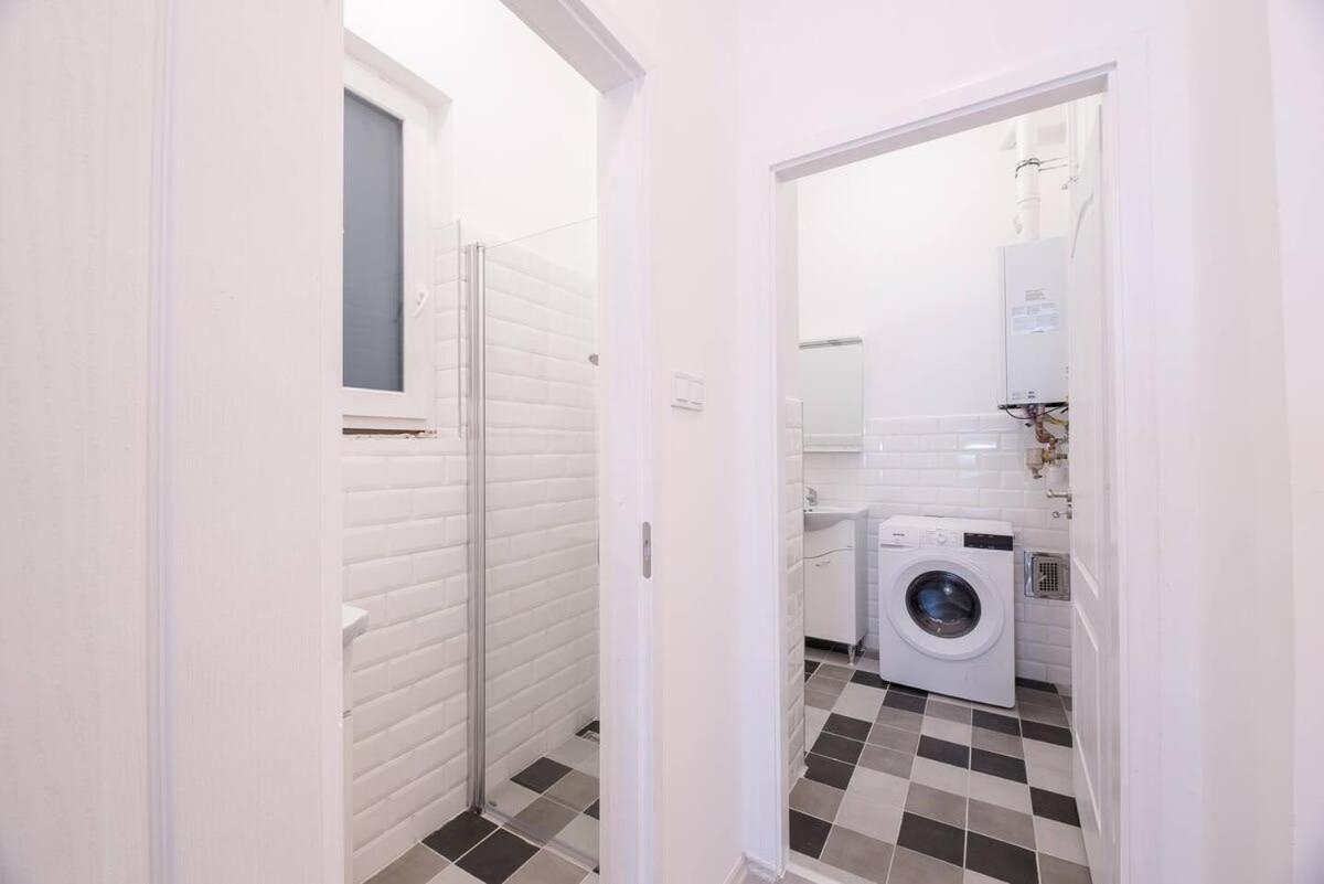 בודפשט Central Brand New And Modern Apartment מראה חיצוני תמונה