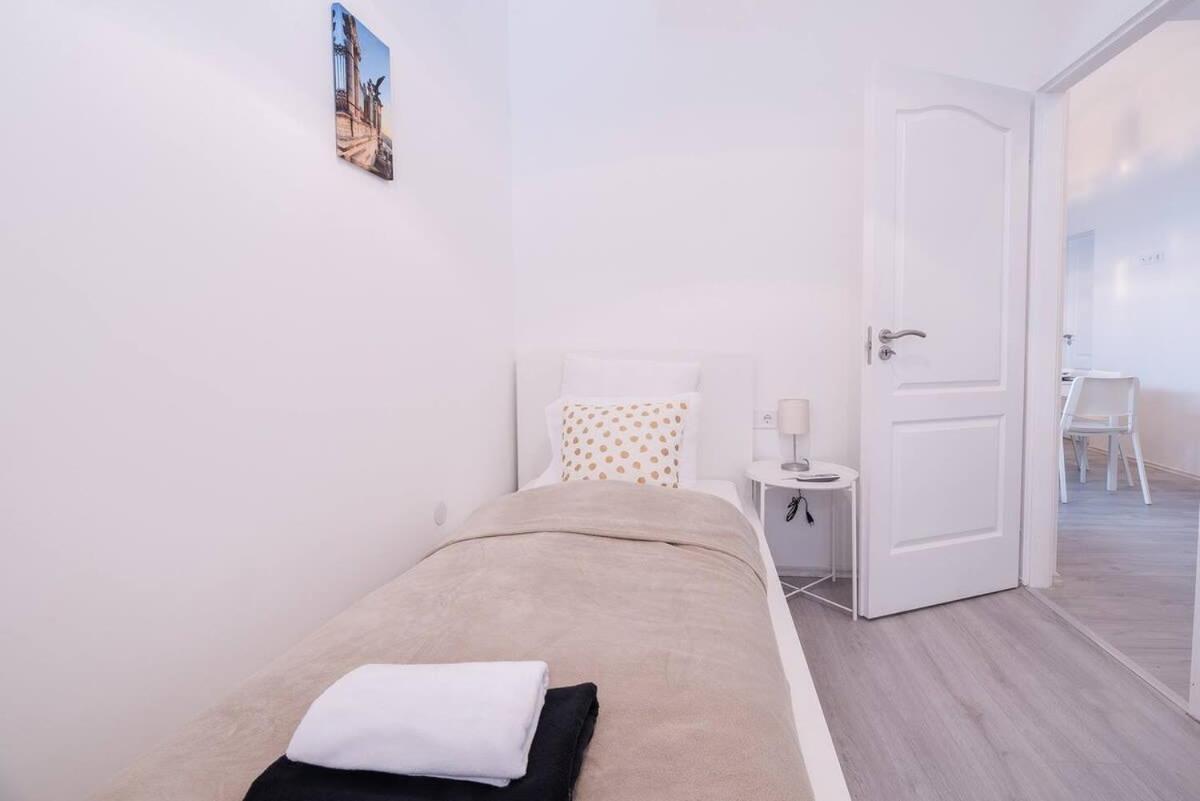 בודפשט Central Brand New And Modern Apartment מראה חיצוני תמונה