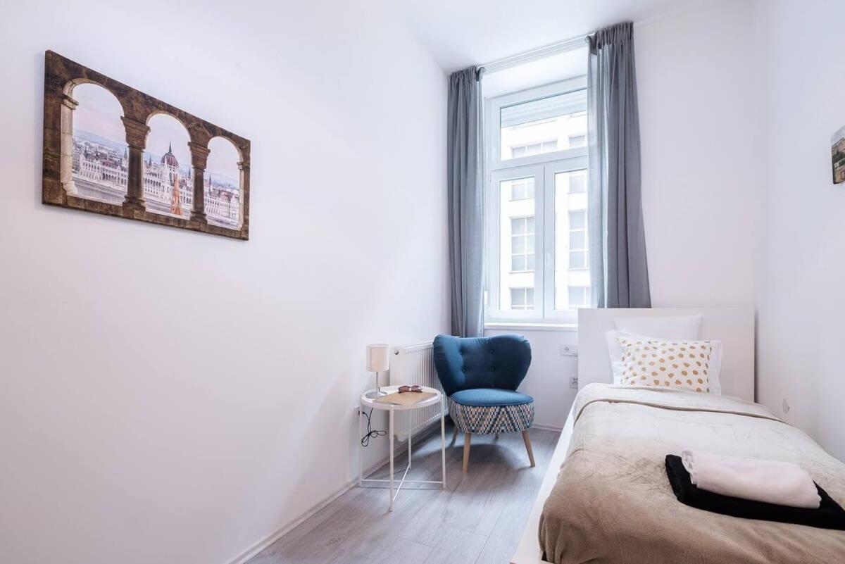 בודפשט Central Brand New And Modern Apartment מראה חיצוני תמונה